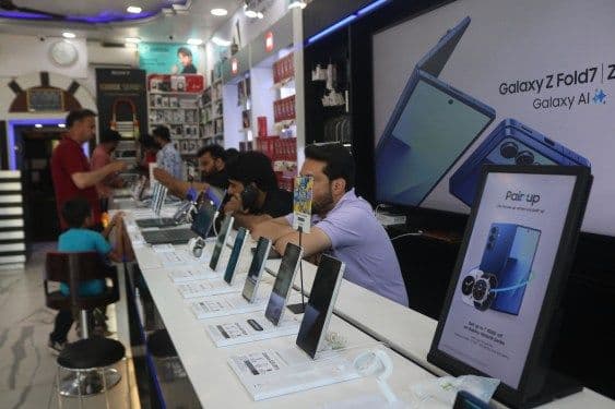 AI-driven memory crunch jolts India’s smartphone market