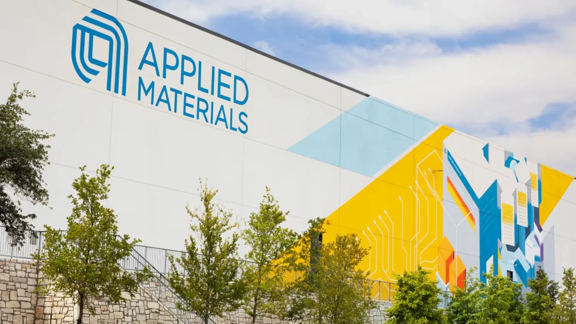 Applied Materials, TSMC Deepen Chip Partnership for New Centre in Silicon Valley