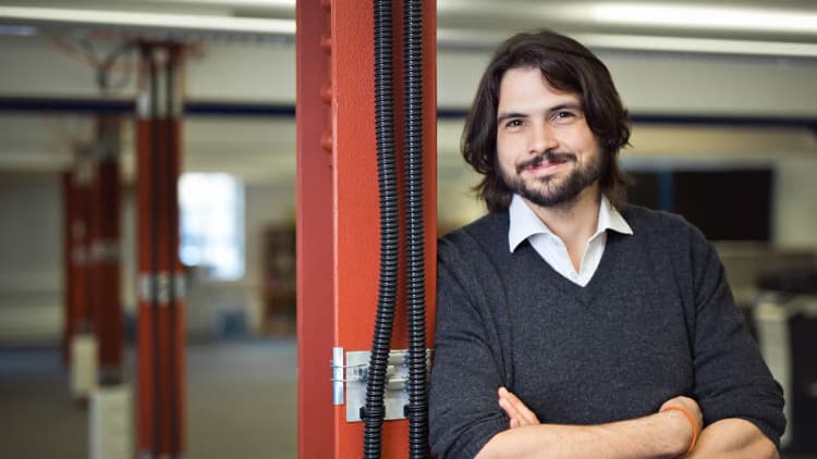 Google DeepMind Hires a Philosopher to Study Machine Consciousness & AGI