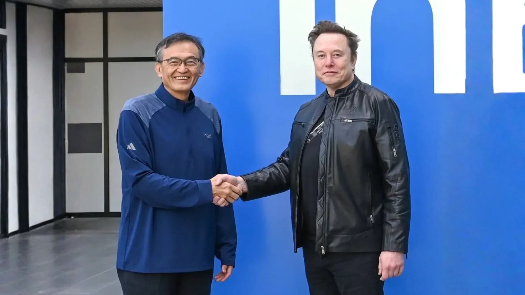 Intel Shares Rise by 4% After Joining Tesla’s Terafab Chip Venture