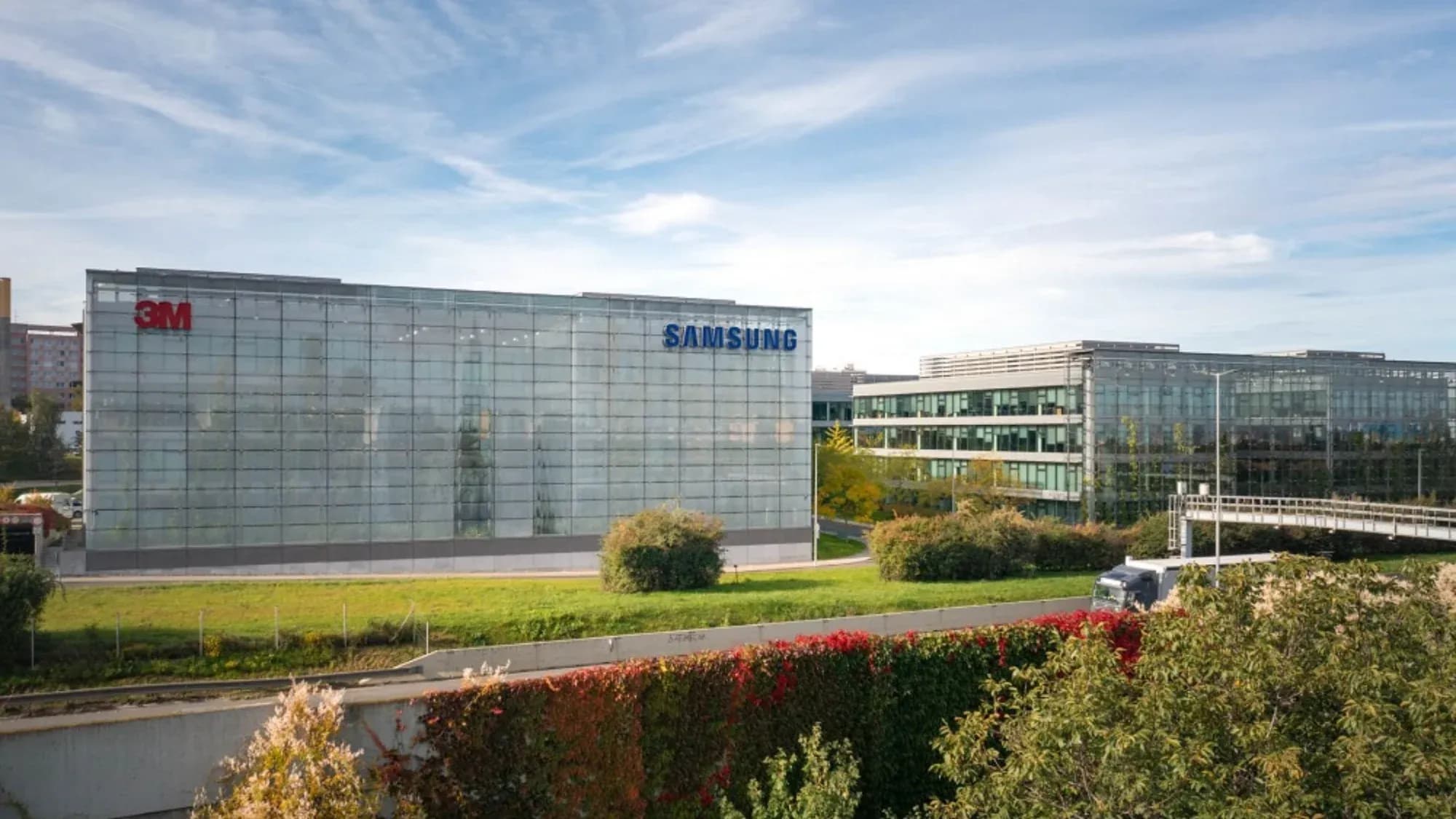Samsung Becomes the First South Korean Firm to Cross $1 Tn Market Cap