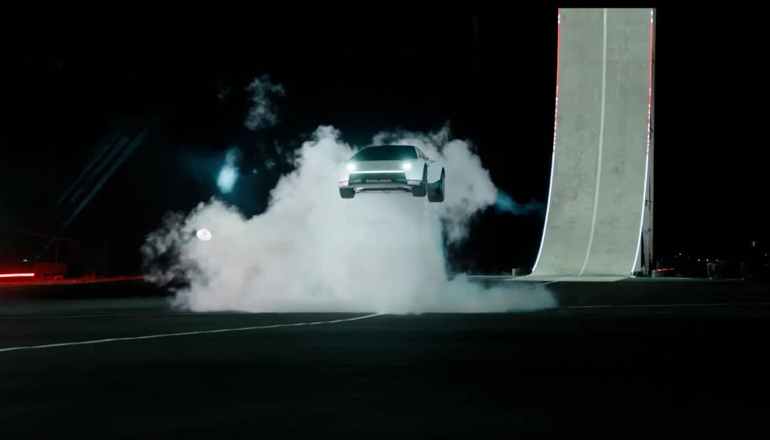 Tesla Unveils Roadster With Flying Car Capabilities, Promises Production in 2028 