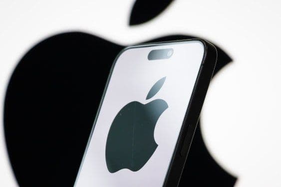 Apple in talks to pay publishers to provide Siri with current news: report