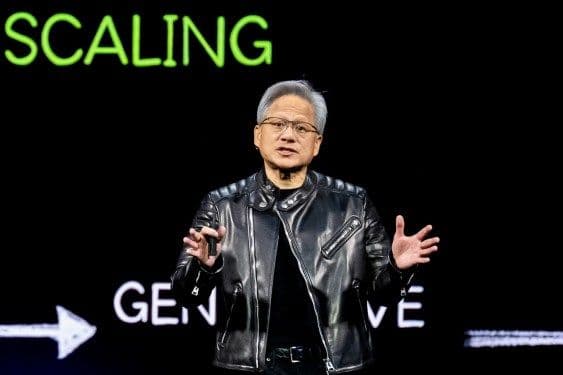 As US weighs response to Chinese AI, industry urges against broad open-weight restrictions