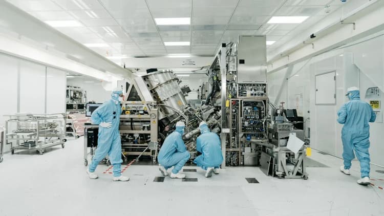 ASML Advances High NA EUV with Samsung, Intel, TSMC